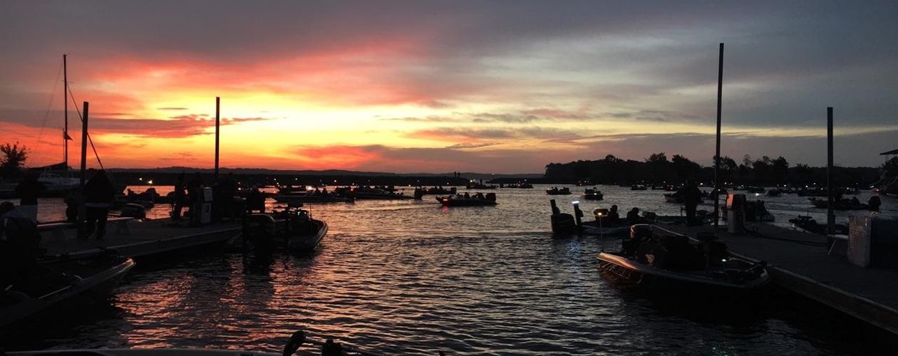 Boating on Kentucky Lake and Lake Barkley