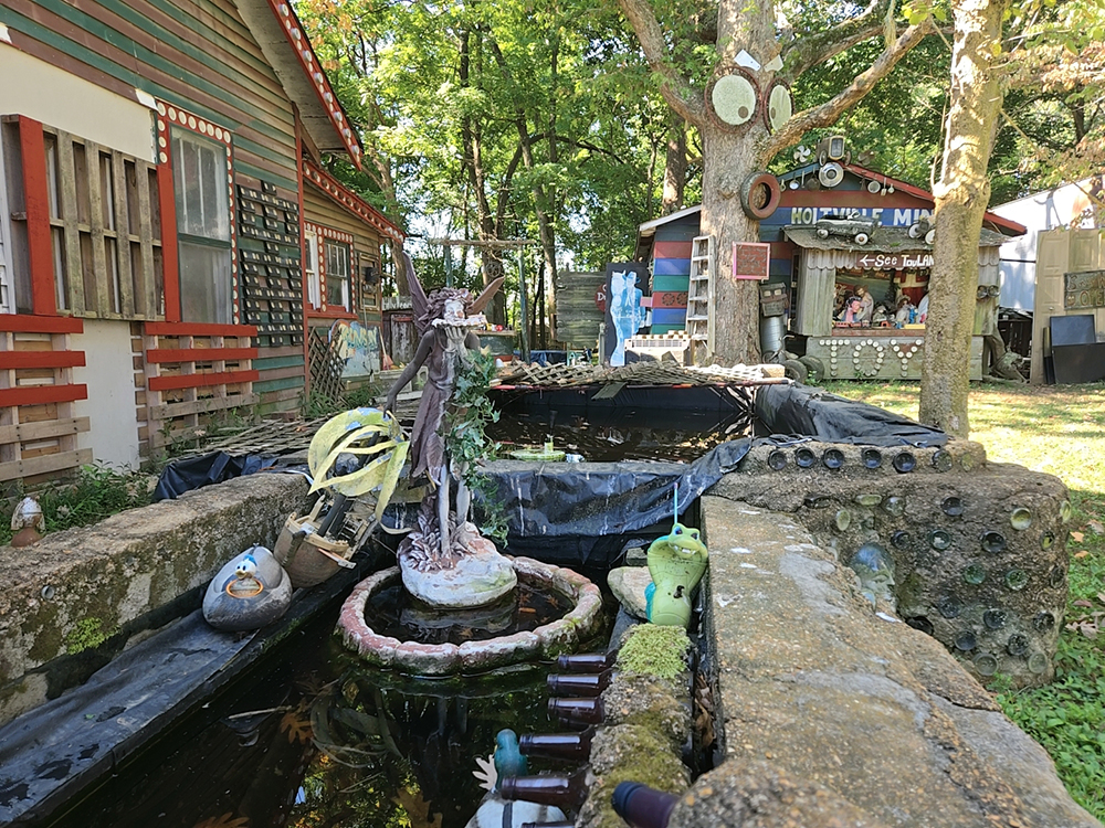 What a unique roadside attraction: The Apple Valley Hillbilly Garden and Toyland