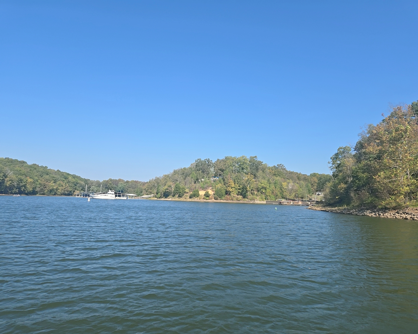 Extend Your Summer: Why October is the Best Time to Rent a Boat on Kentucky Lake